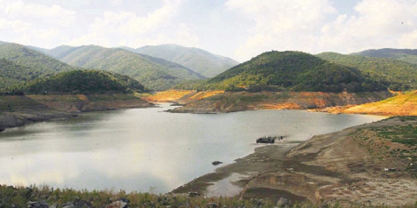 Yalova Barajı'nın suyu bitti