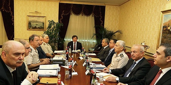 Başbakan Davutoğlu'ndan Başkent'te kritik zirve