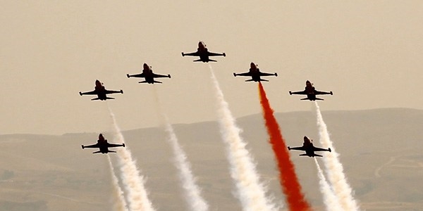 Türk Yıldızları'na gürültü şikayeti
