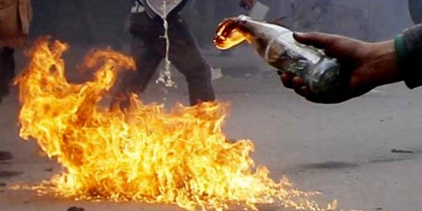 5 okula molotof ve ses bombalı saldırı!