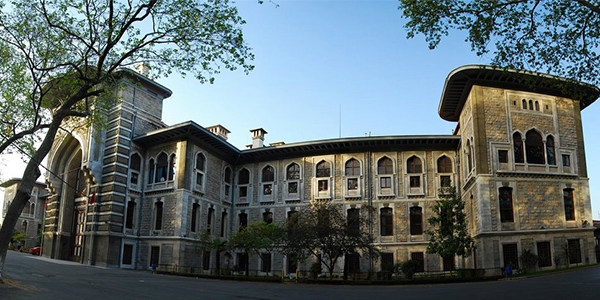 150 yıllık okulların müdürleri halen yok?