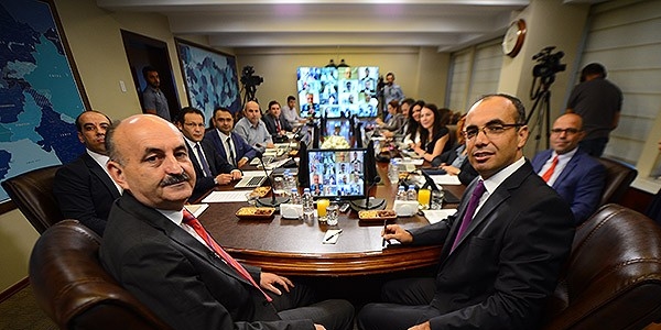 Parklarda sigara içmek yasaklanıyor