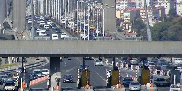 Köprü ve otoyollar para bastı