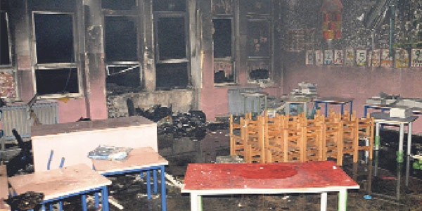 9 okul daha yaktılar!