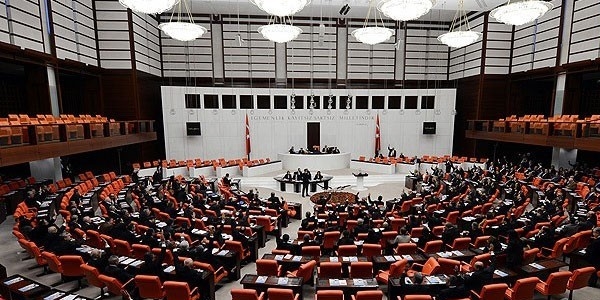 Binlerce bürokratı panikleten maddede neler var?