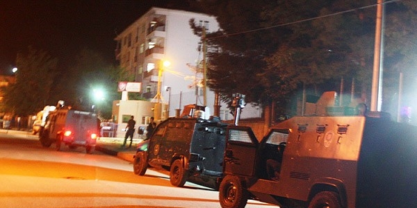 Siirt'te polis lojmanlarna saldr