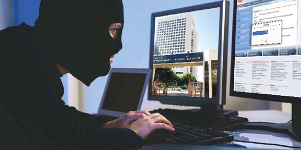 Hacker'lar bizim Hazine'ye dadandı!