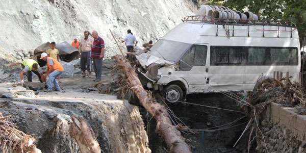 Hatay'daki sel felaketinde 4 kişinin cesedi bulundu