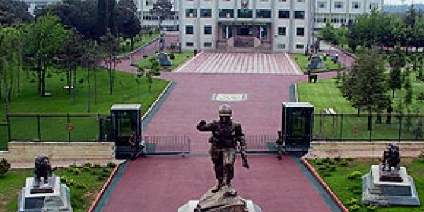 Tuzla Piyade Okulu arazisi hak sahipleri arasında paylaştırıldı