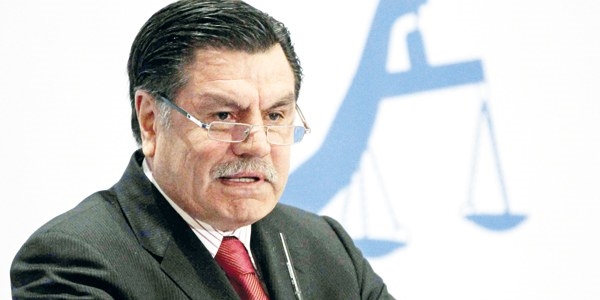 Profesöre intihal ve hakaret davası