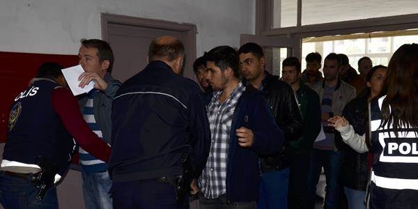 Kimliğinde fotoğraf olmadığı için KPSS'ye giremedi