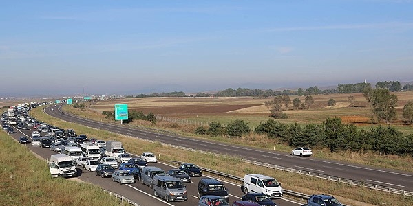 TEM'de 12 kilometrelik araç kuyruğu