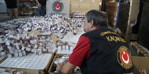 1.2 milyar liralık kaçak gümrüğe takıldı
