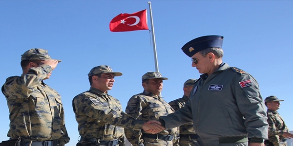 Orgeneral Öztürk'ten birliklerde inceleme