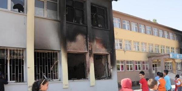 Hakkari'de eğitime 2 gün daha ara verildi