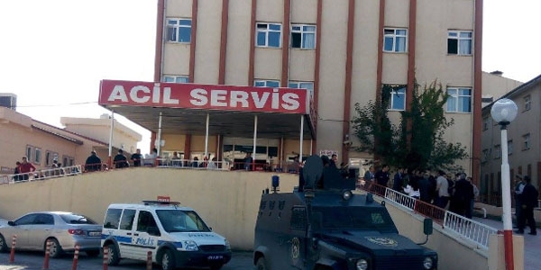 Lise önünde silahlı kavga: 6 yaralı