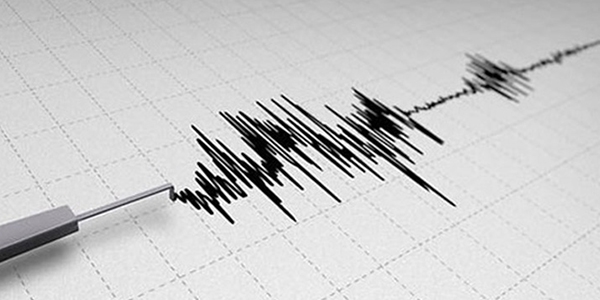İzmir'de 3,7 büyüklüğünde deprem