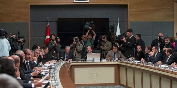 Yargı paketi görüşmeleri ertelendi