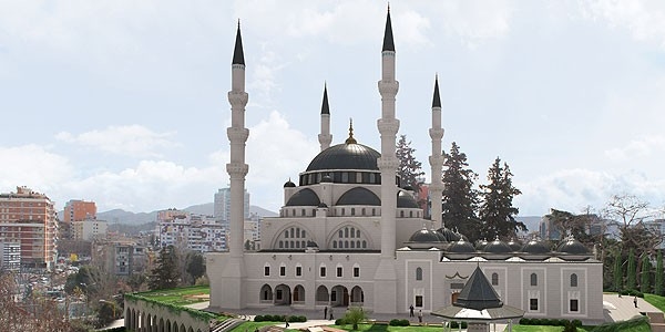 Diyanet Balkanlarn en byk camisini yapacak