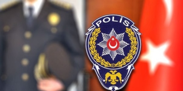 Mersin Emniyeti'nde 27 polise gözaltı
