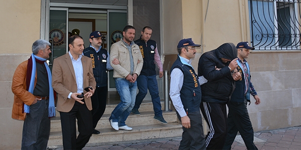 ATM tuşlarının seslerini kopyalayıp kartları boşattılar!