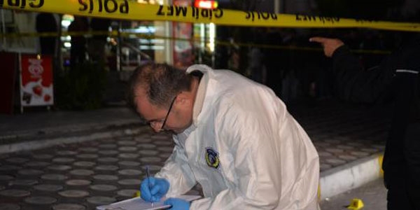 Diyarbakır'da emniyet personeli vuruldu