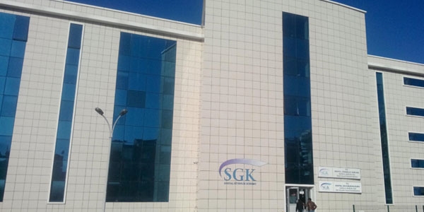 SGK'nın santrali ve bilgisayarları inceleniyor