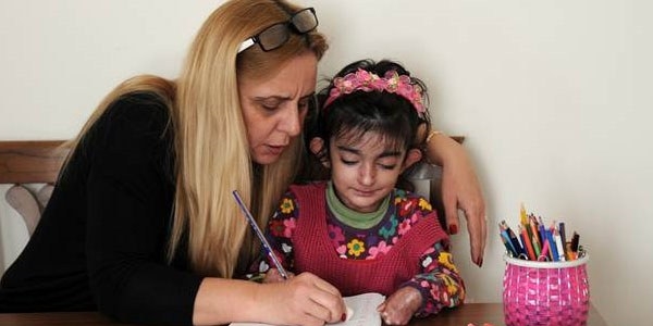 Artık bir öğretmeni var