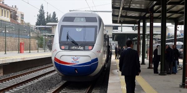 Pendik-Köseköy tren hattı yıl sonuna hazır