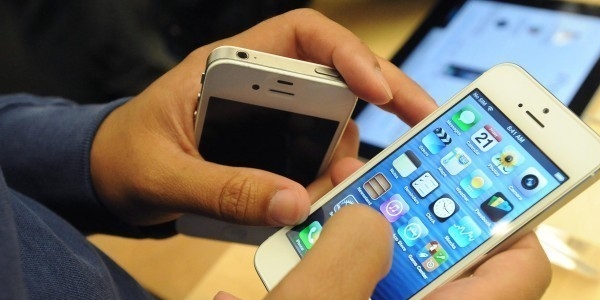 Gençlerde akıllı telefon bağımlılığı tehlikesi
