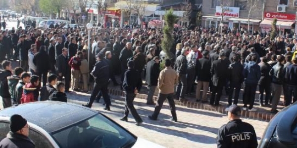 Öğretmenin dövülmesine tepki