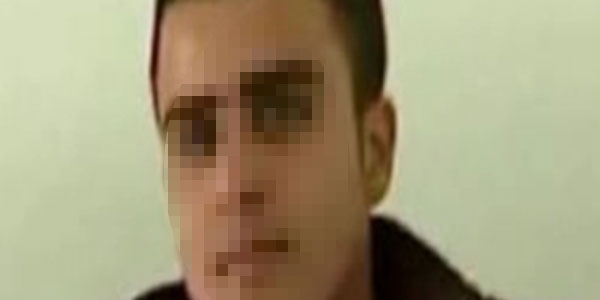 Liseliyi okul önünde bıçakladılar