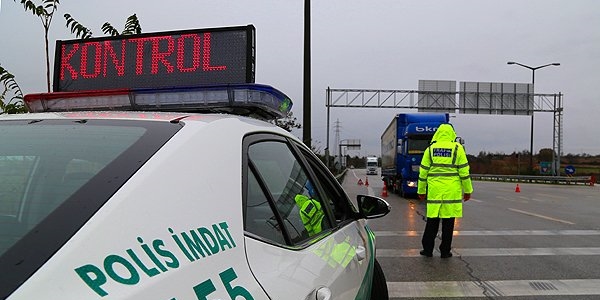 Otoyol polislerine zel aralar