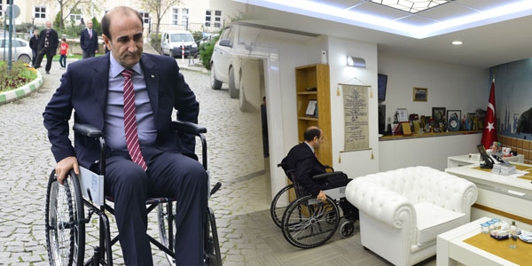 Makamına tekerlekli sandalye ile gitti