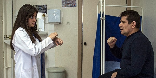 Engellilere işaret dili bilen doktor bakacak