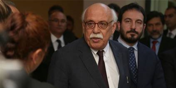 Bakan Avcı, Osmanlıca için okuma listesi verdi