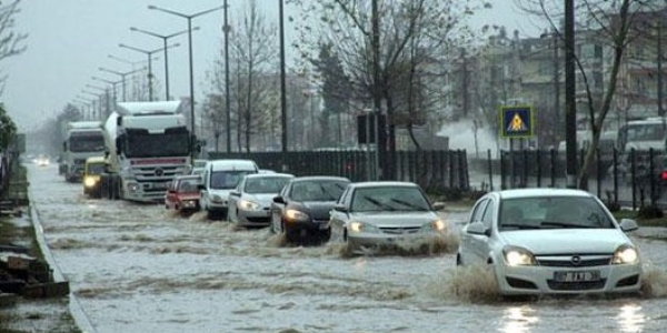 Antalya'nn 2 ilesinde okullar tatil