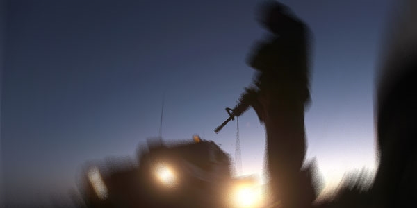 Asker nöbet tutarken intihar etti!