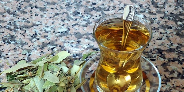 Hamilelikte bitki çayına dikkat