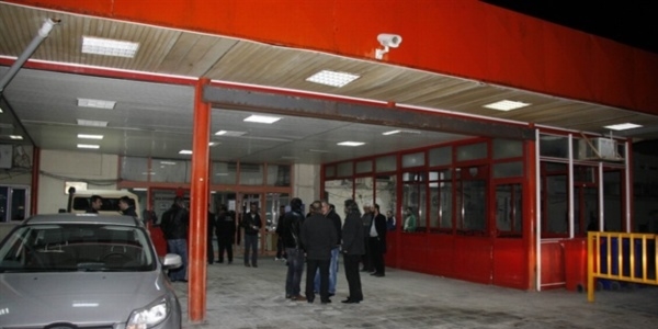 Emniyet Müdürlüğü'ne parça tesirli bomba