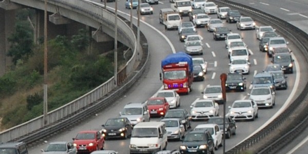 Trafiğe kayıtlı araç sayısı azaldı