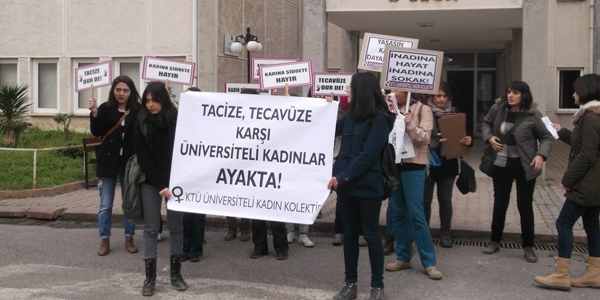 Üniversiteli kız öğrencilerden taciz eylemi