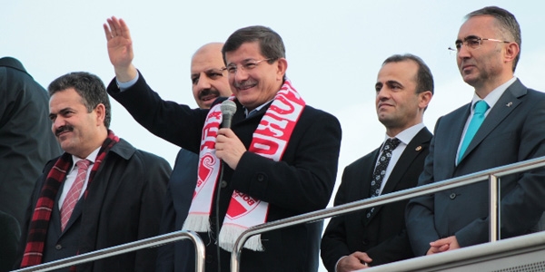 Davutoğlu: Bolu'dan rekor oy bekliyoruz