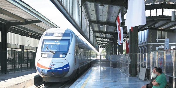 Hızlı tren komşu ülkelere açılıyor