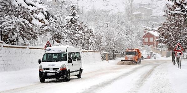 Yeni yıl soğuk ve karla geliyor