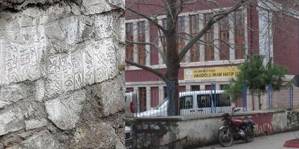 Okul duvarından tarihi eser çıktı