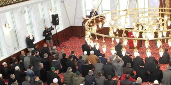 Hırsızlar cami hocasına not bıraktı