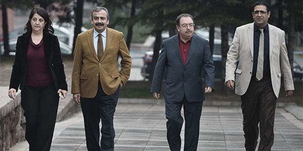 HDP heyeti İmralı yolunda ölümden döndü