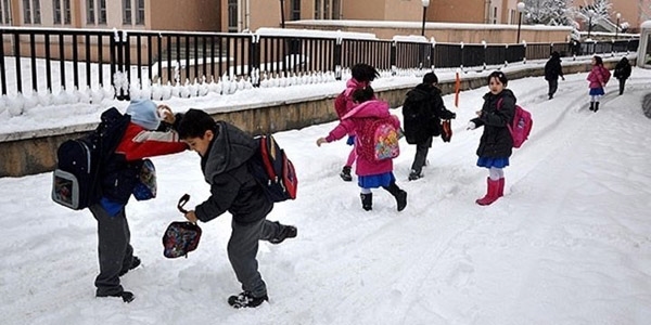 İstanbul'da okullar yarın da tatil