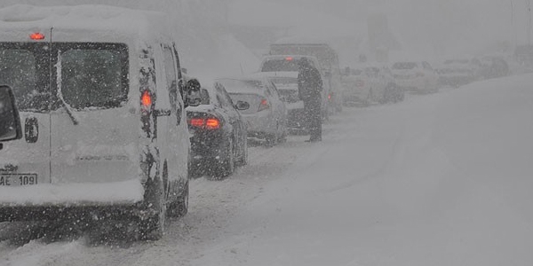 Bolu Dağı geçişinde 5 kilometrelik kuyruk